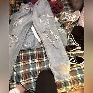 BDG distressed boyfriend jeans urban outfitters